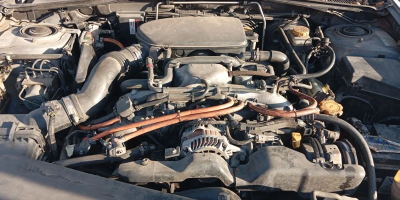 Subaru Legacy 2.0R, снимка 5 - Автомобили и джипове - 52297459