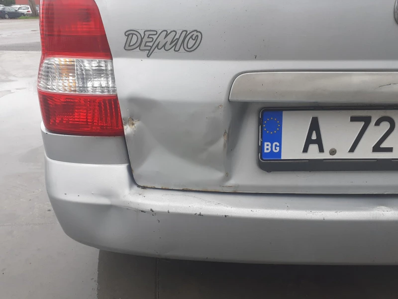 Mazda Demio, снимка 11 - Автомобили и джипове - 52565163