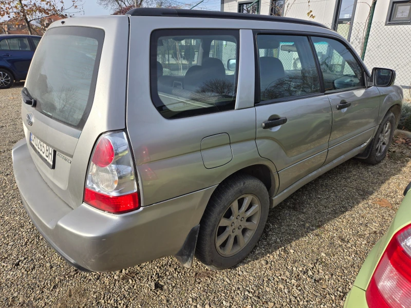 Subaru Forester SG/LPG/РЕАЛНИ КМ, снимка 4 - Автомобили и джипове - 52842632