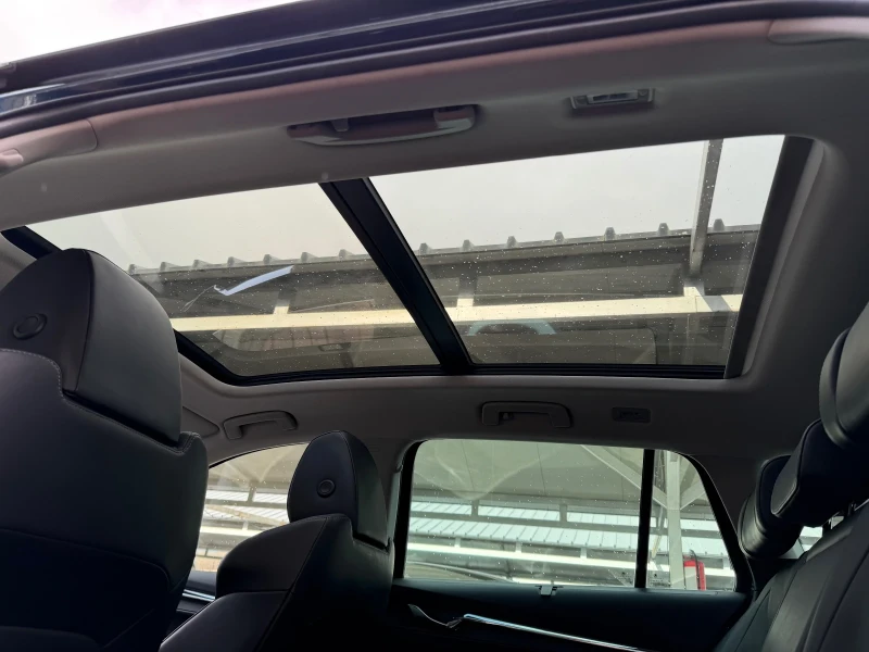 Skoda Octavia 2.0TDI#DISTR#PANORAMA#CAMERA#MATRIX#KEYLESS#FULL, снимка 8 - Автомобили и джипове - 52915815