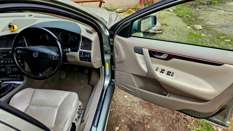 Volvo S60, снимка 6 - Автомобили и джипове - 53024418