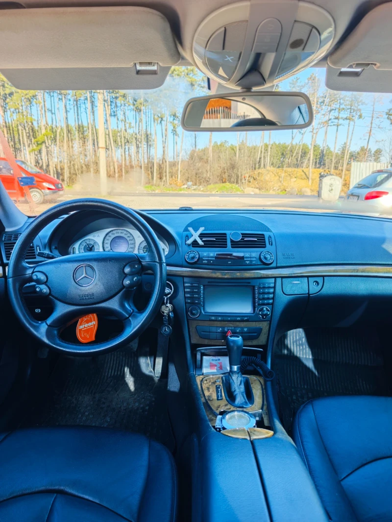 Mercedes-Benz E 320, снимка 7 - Автомобили и джипове - 53151096