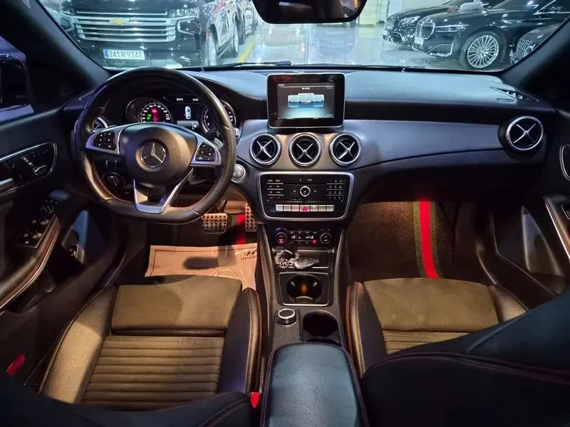 Mercedes-Benz CLA 220 Amg Line, снимка 9 - Автомобили и джипове - 55787553