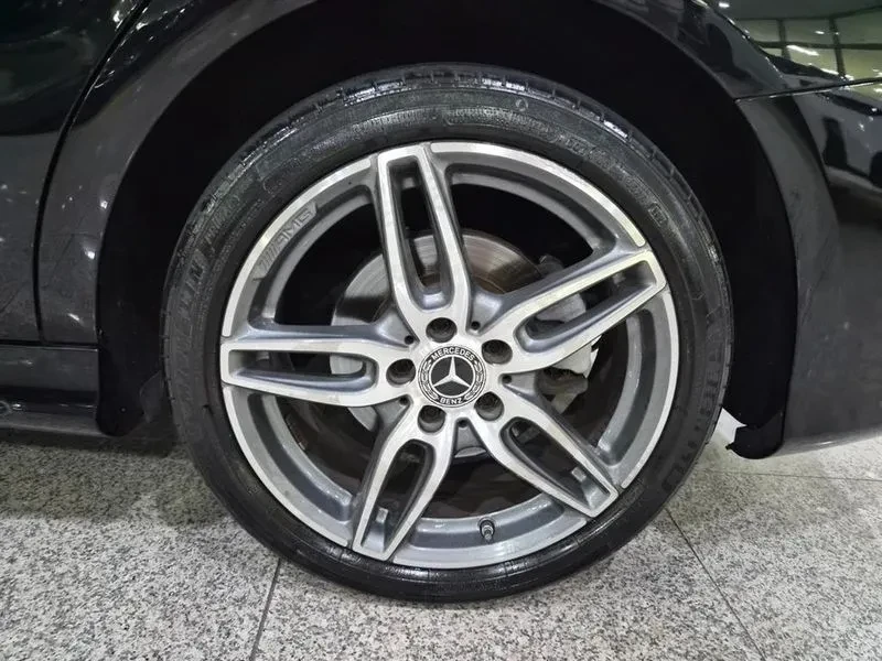 Mercedes-Benz CLA 220 Amg Line, снимка 17 - Автомобили и джипове - 55787553
