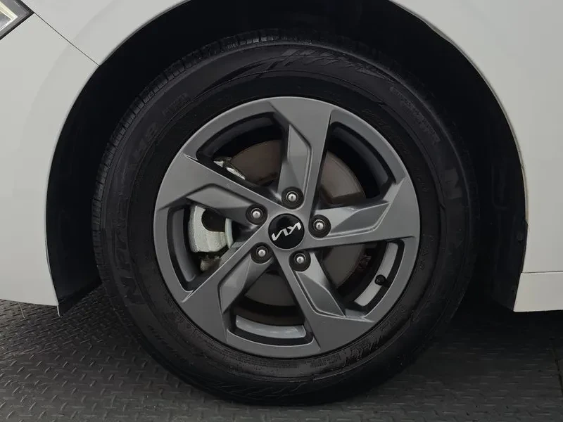 Kia K5 2.0 Lpi Trendy, снимка 5 - Автомобили и джипове - 55886726