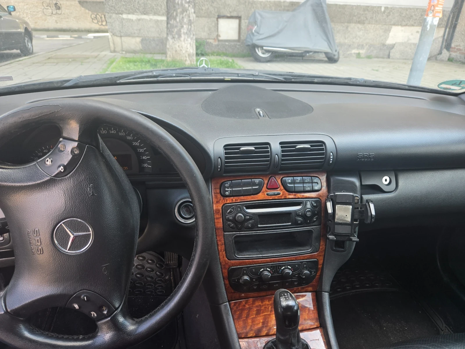 Mercedes-Benz C 220 CDI - изображение 4