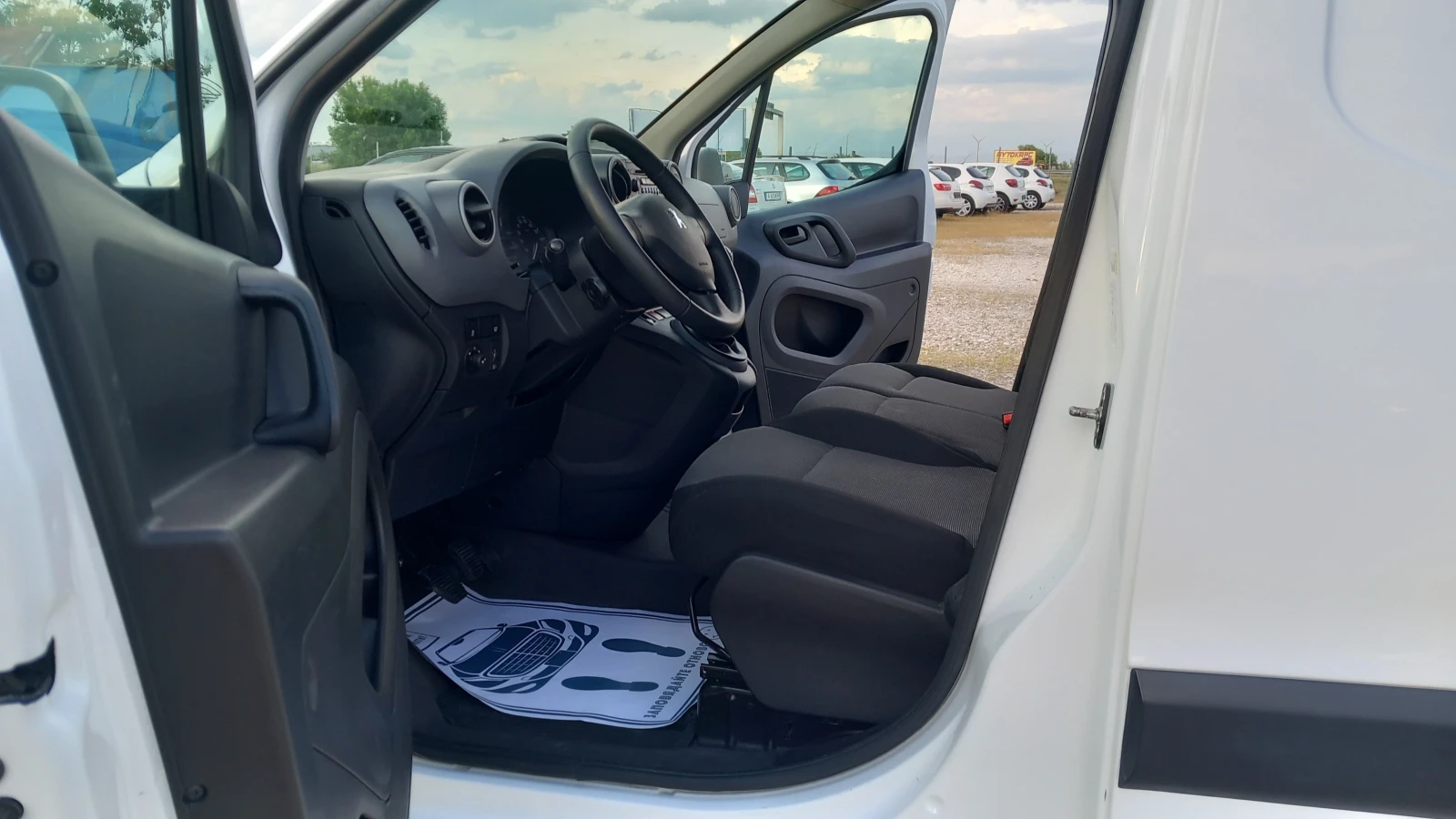 Peugeot Partner MAXI-1.6HDI/СТАРТ СТОП/КЛИМАТИК/АВТОПИЛОТ/EURO6 - изображение 7