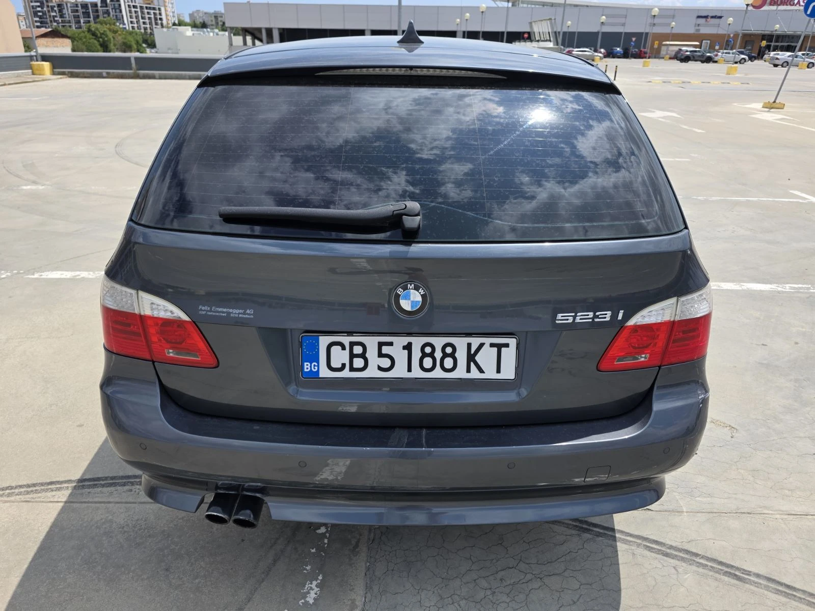 BMW 523 2.5i  - изображение 4