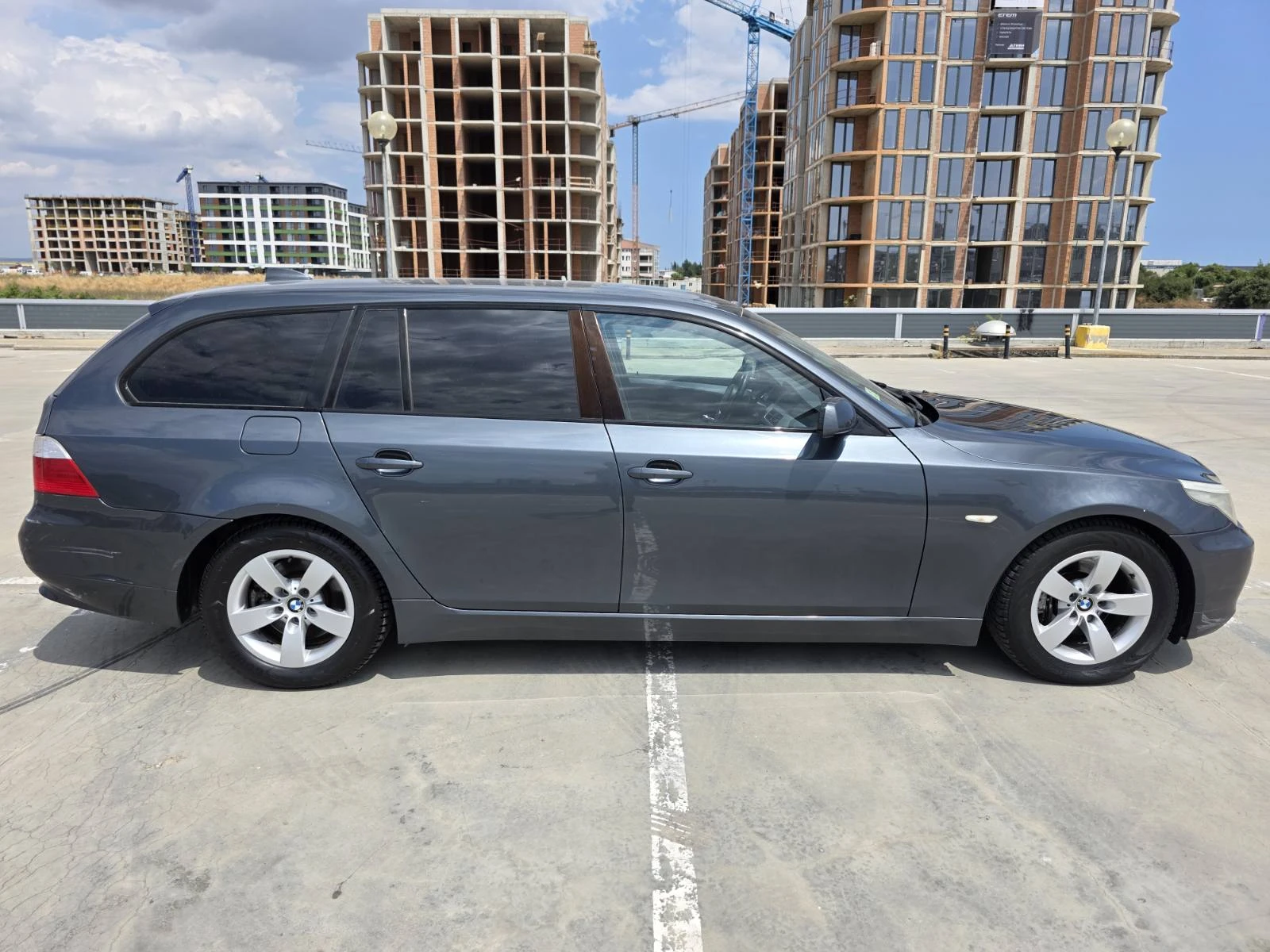BMW 523 2.5i  - изображение 6