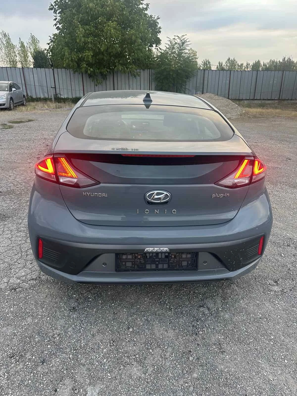 Hyundai Ioniq 1.6 Gdi Plug-In Hybrid Premium - изображение 4