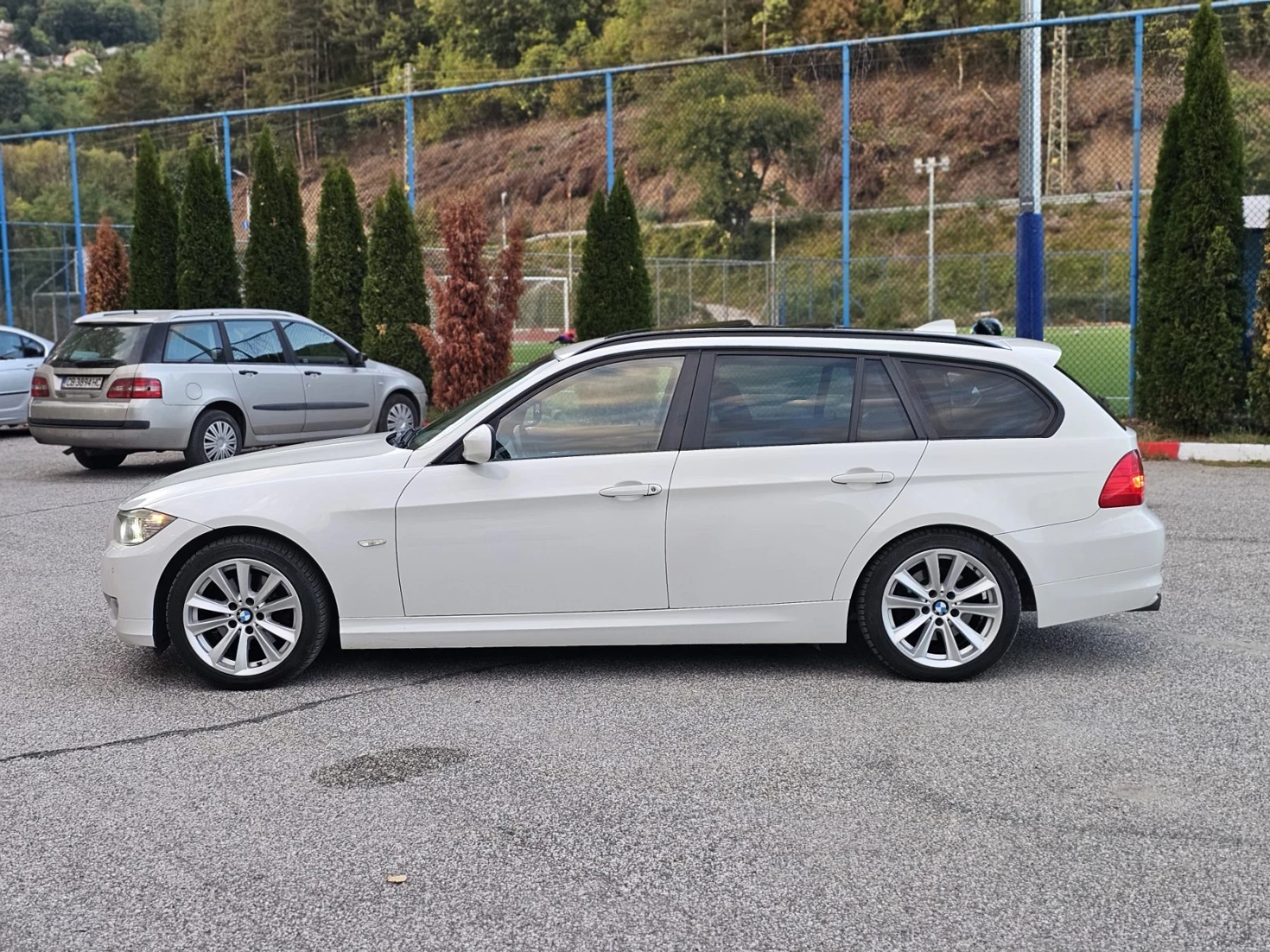 BMW 320 Navi/Panorama/Keyless | Mobile.bg   4