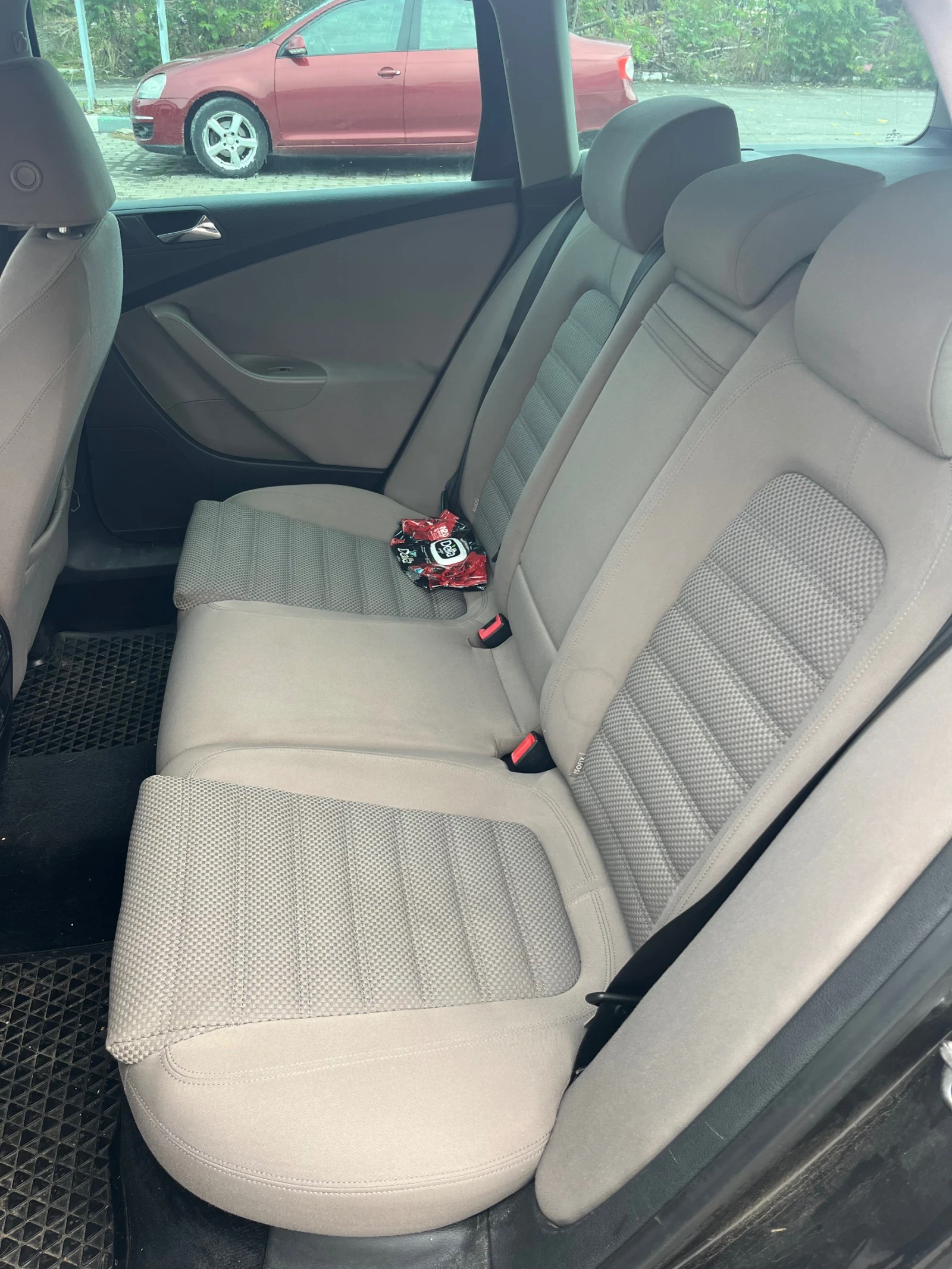 VW Passat  - изображение 7