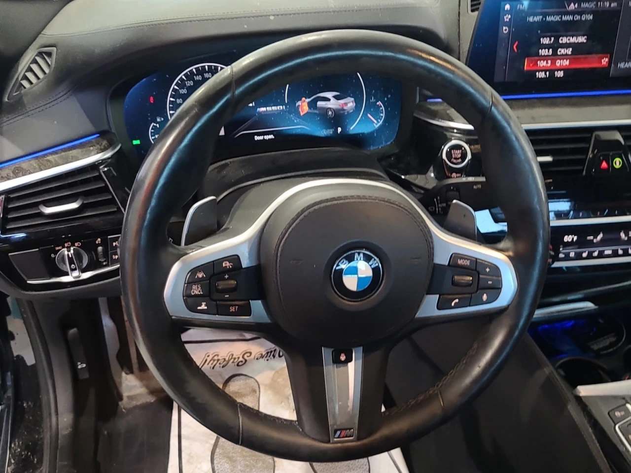 BMW 550 * АВТО КРЕДИТ* ЦЕНА ДО БГ * СЕРВИЗНА ИСТОРИЯ *  - изображение 9