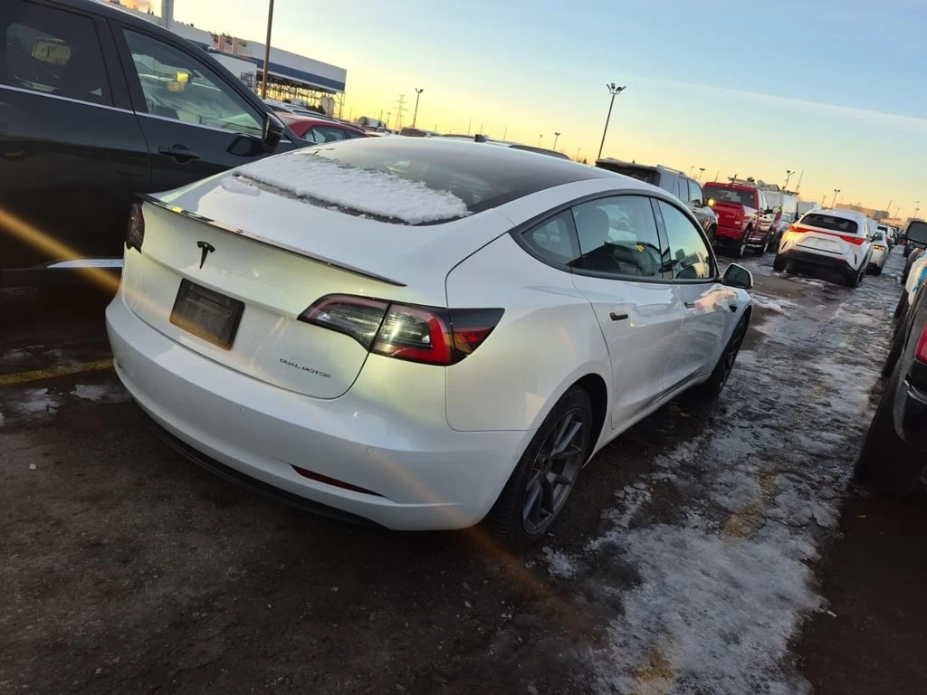 Tesla Model 3 * LONG RANGE * CARFAX * БЕЗ ПЪРВОНАЧАЛНА ВНОСКА - изображение 3