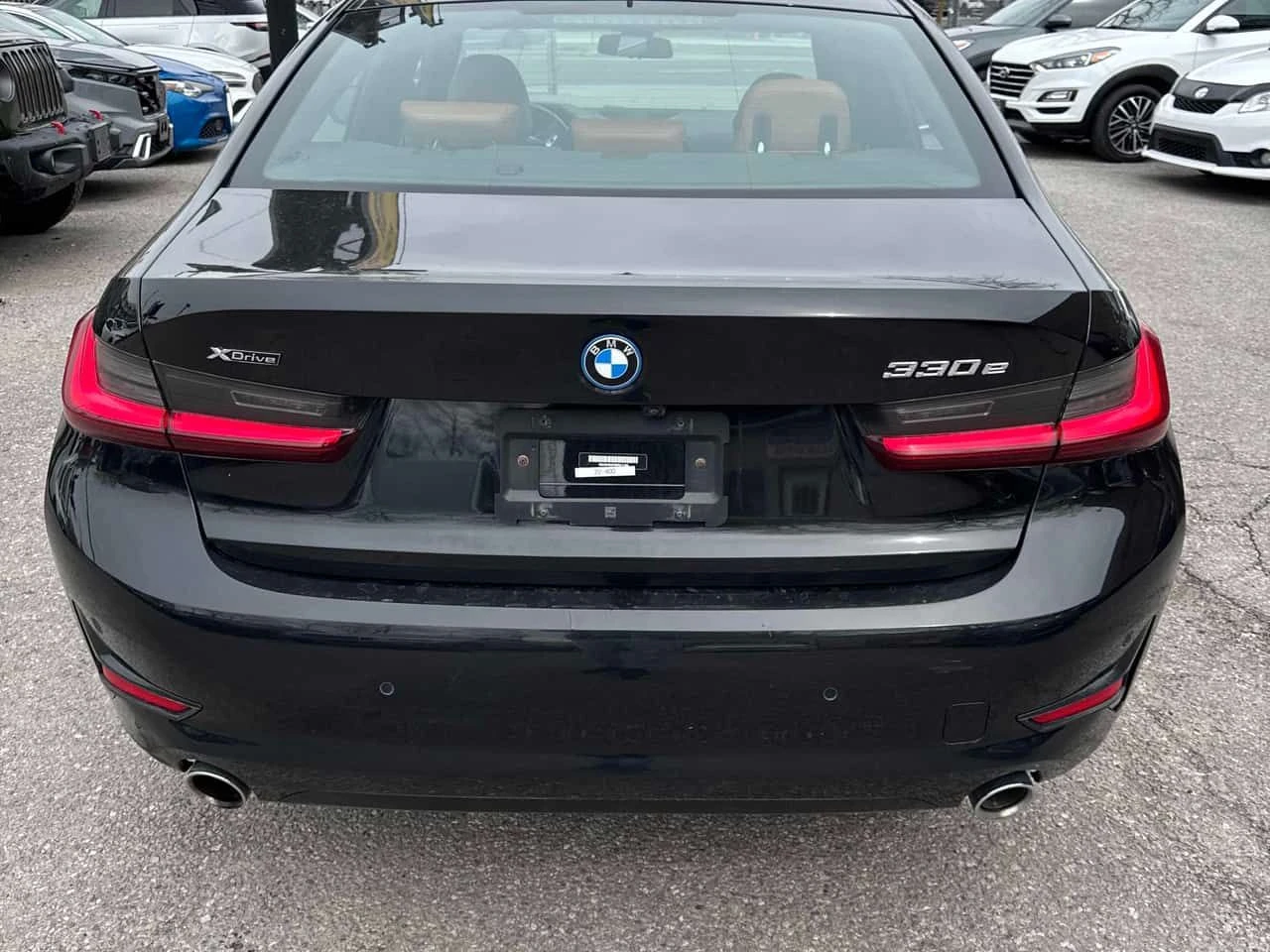 BMW 330 * 330e xDrive * ПОДГРЕВИ * КАМЕРА * ПАМЕТ, снимка 4 - Автомобили и джипове - 54034647