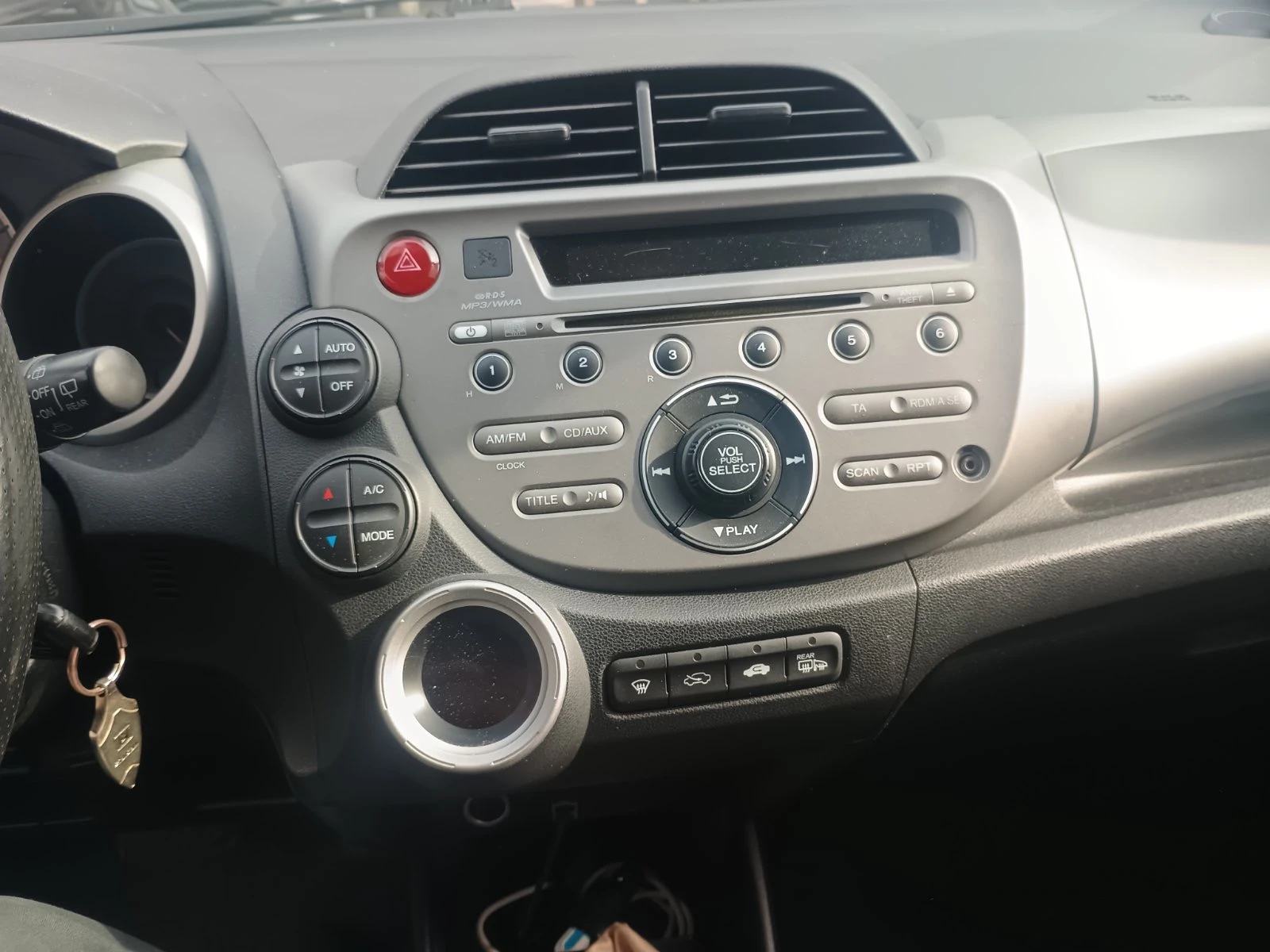 Honda Jazz, снимка 5 - Автомобили и джипове - 54369902