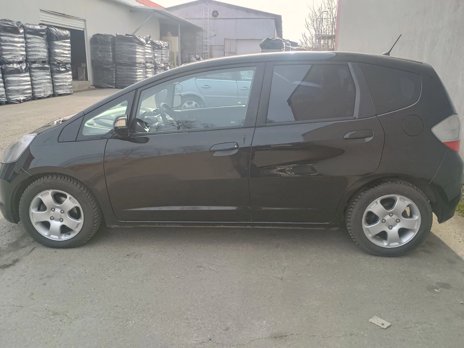 Honda Jazz, снимка 3 - Автомобили и джипове - 54369902