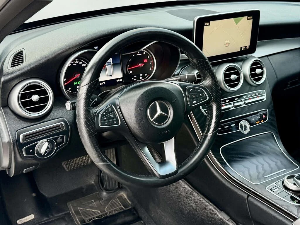 Mercedes-Benz C 300 AMG* 4MATIC* Панорама, снимка 7 - Автомобили и джипове - 54518610