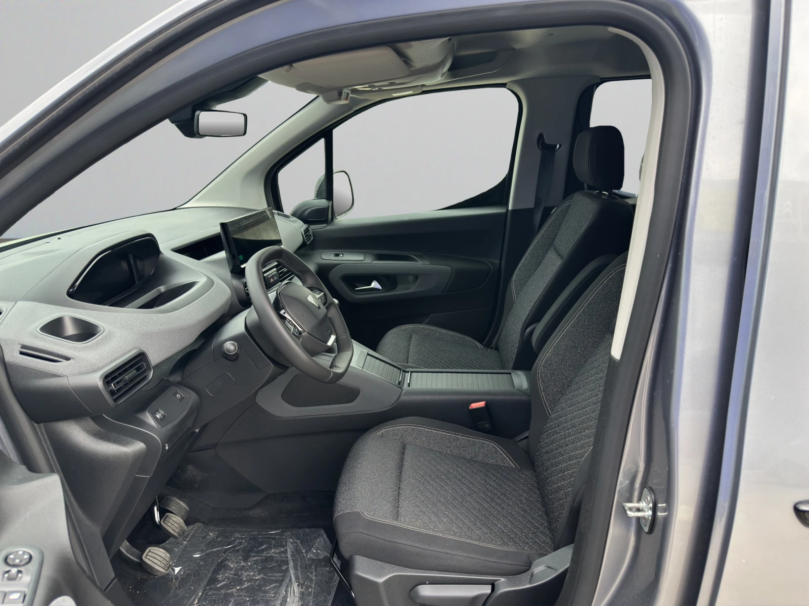 Peugeot Rifter ALLURE 1.5 BlueHDI 130 BVM6, снимка 9 - Автомобили и джипове - 54597566