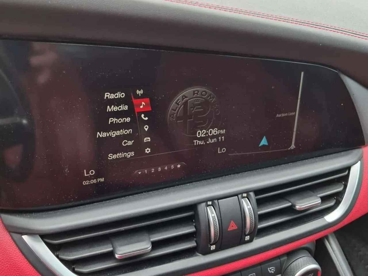 Alfa Romeo Giulia * TI SPORT * ГЛАВНО ПРЕДСТАВИТЕЛСТВО* , снимка 11 - Автомобили и джипове - 54881352
