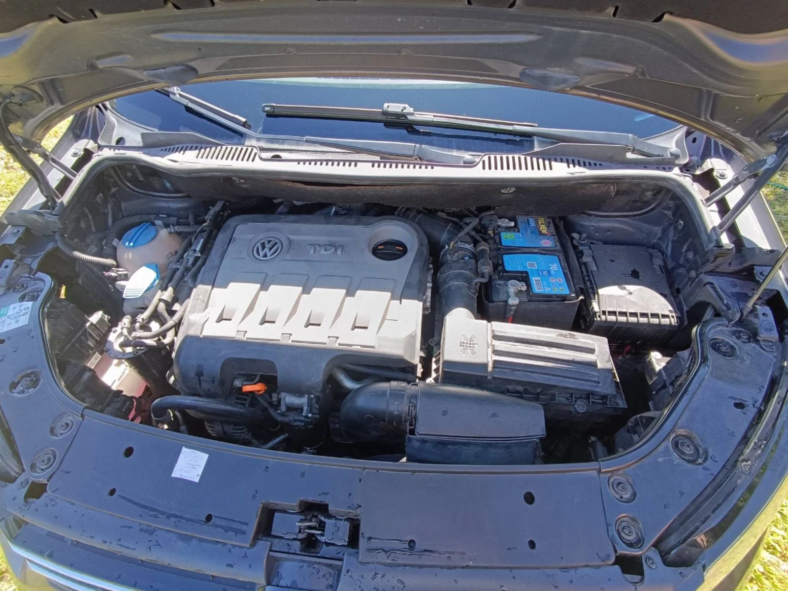 VW Touran 2.0TDI, снимка 5 - Автомобили и джипове - 54931797
