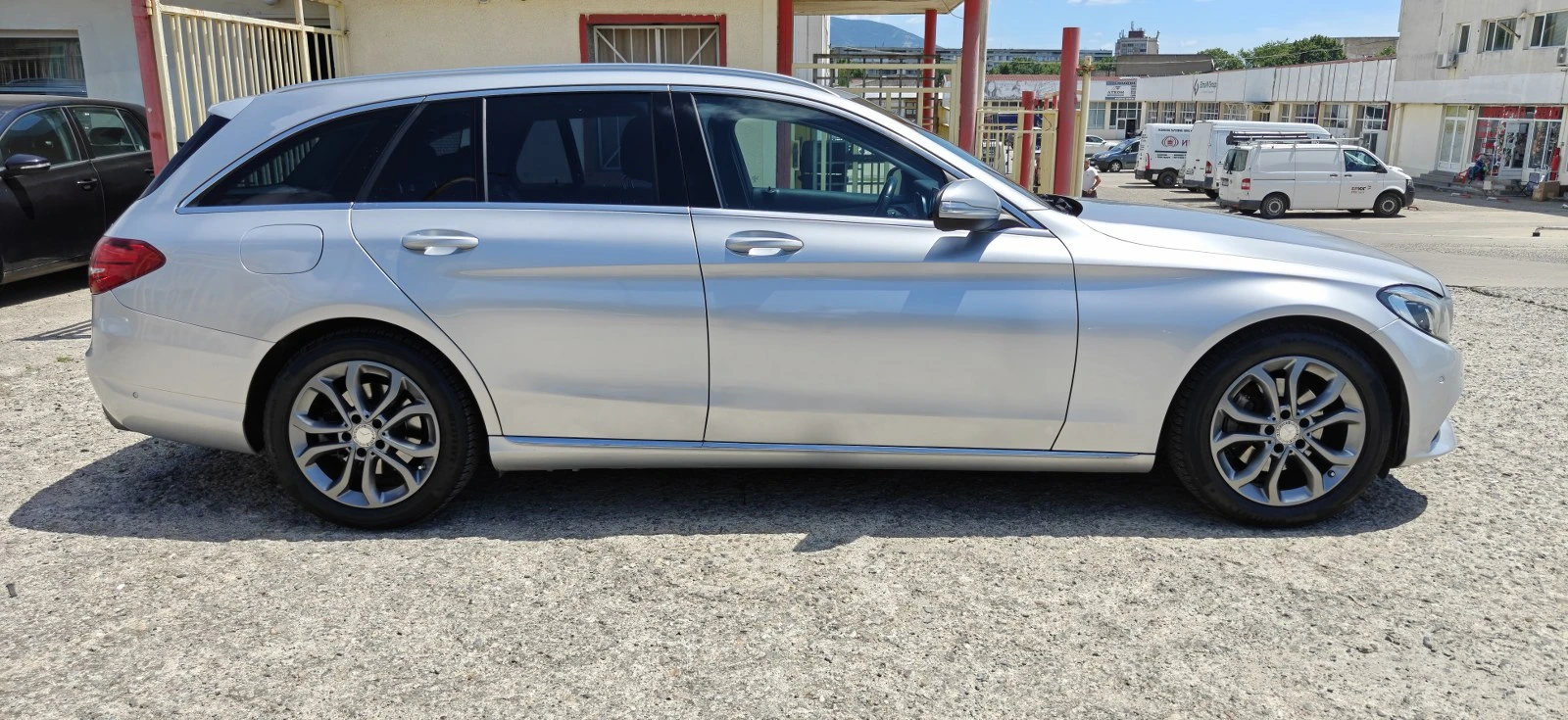 Mercedes-Benz C 250 Navi.Led.Koja, снимка 8 - Автомобили и джипове - 54947194