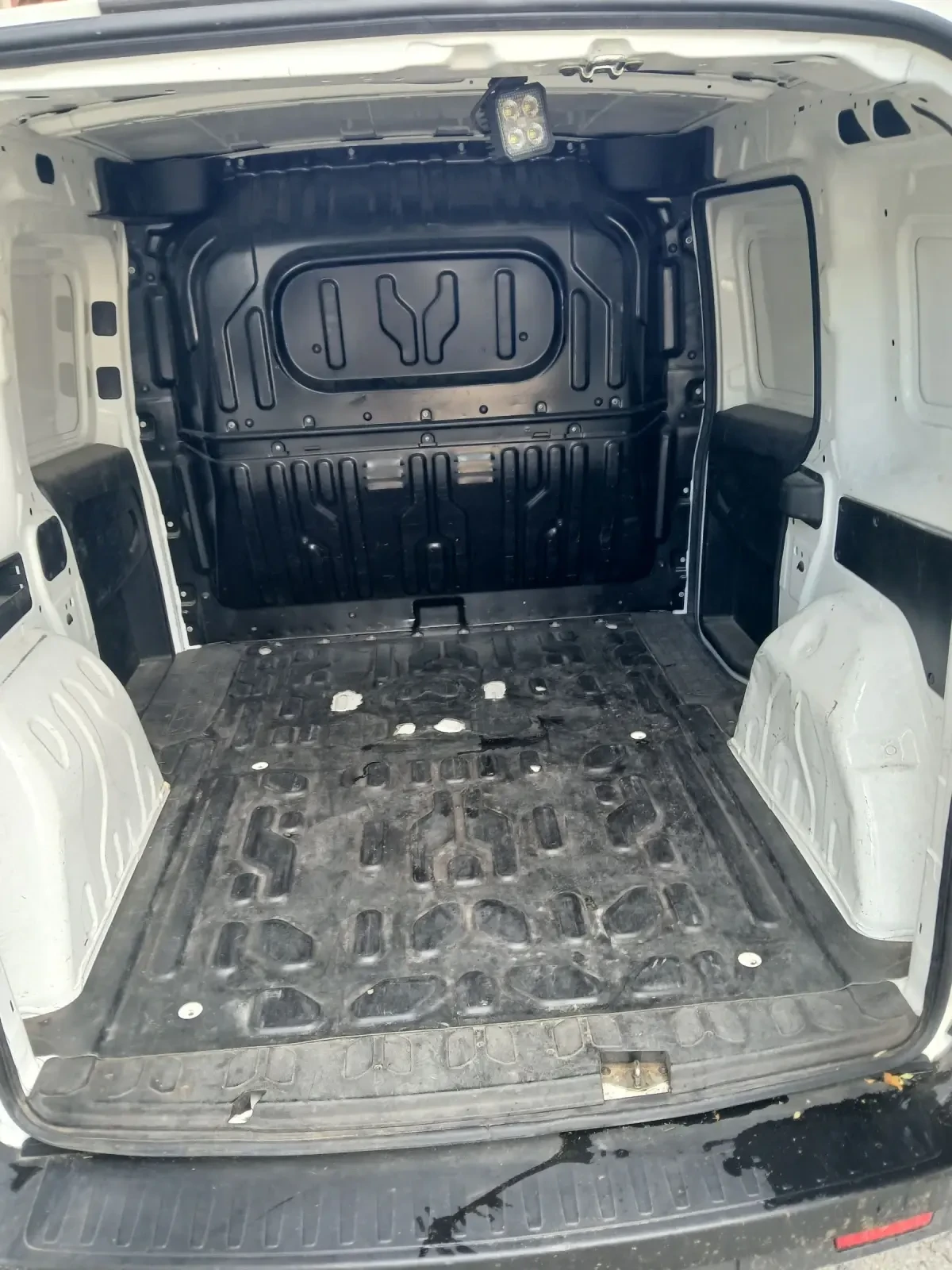 Fiat Doblo 1.3CDTI, снимка 6 - Автомобили и джипове - 55105040