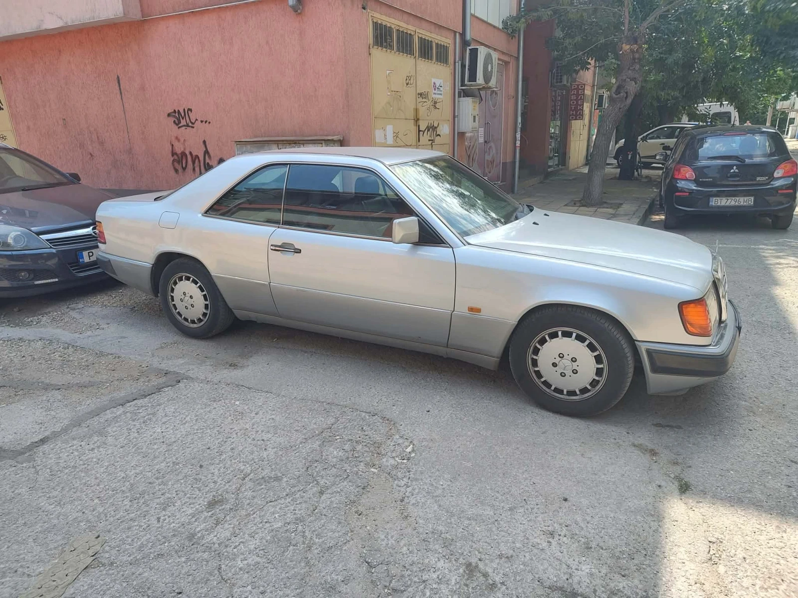 Mercedes-Benz 124