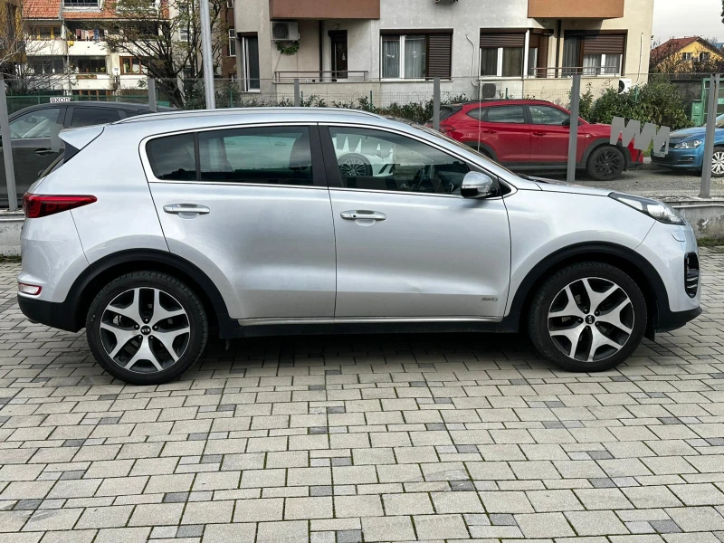 Kia Sportage 2.0 CRDi* GT AWD* Подгрев* Панорама* Камера* Keyle, снимка 5 - Автомобили и джипове - 52849193