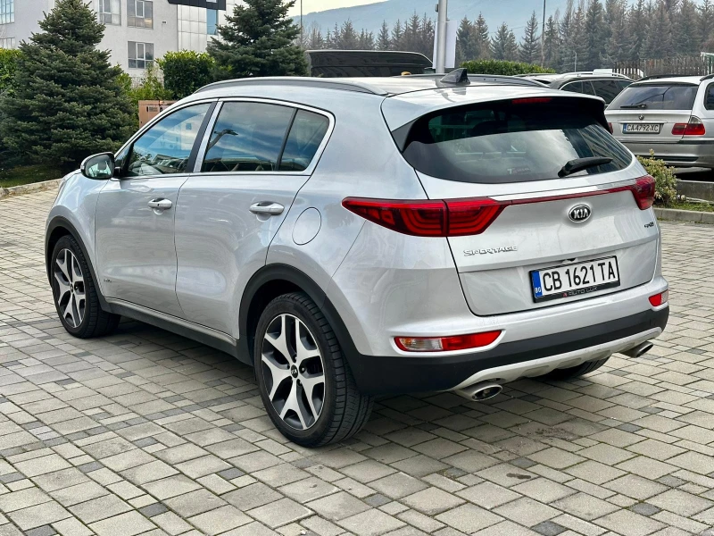 Kia Sportage 2.0 CRDi* GT AWD* Подгрев* Панорама* Камера* Keyle, снимка 2 - Автомобили и джипове - 52849193