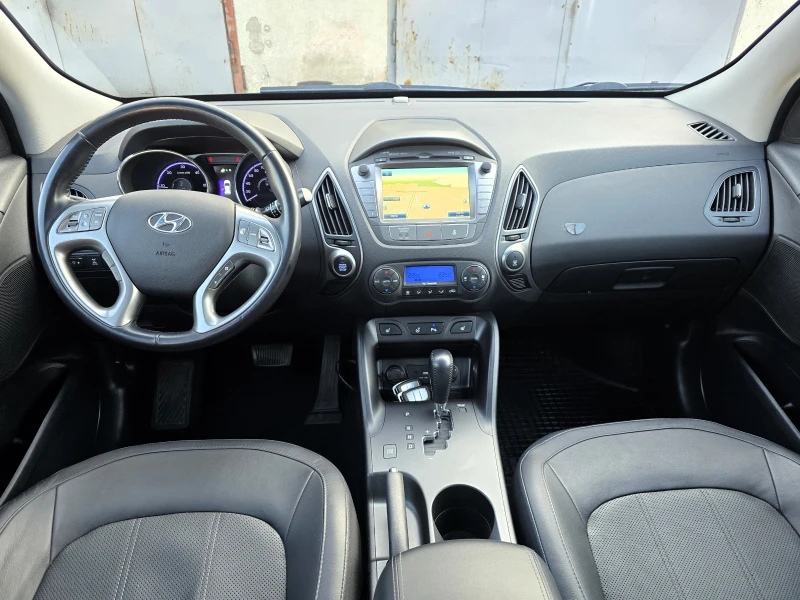 Hyundai IX35 2.0CRDI* 184* AWD* TUV, снимка 13 - Автомобили и джипове - 52856402