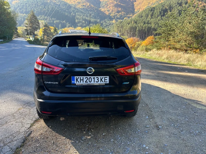 Nissan Qashqai, снимка 3 - Автомобили и джипове - 53013385