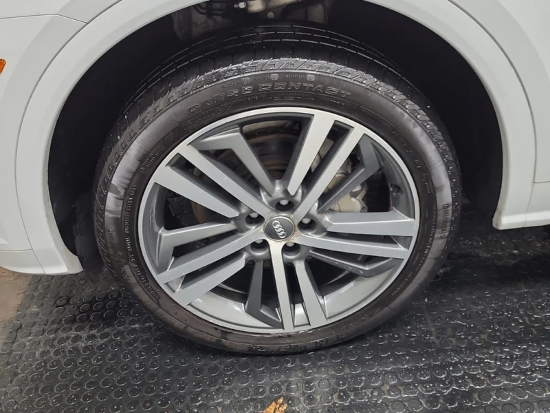 Audi Q5 TECHNIK  CARFAX, снимка 17 - Автомобили и джипове - 53066938