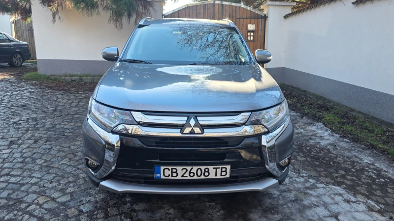 Mitsubishi Outlander, снимка 3 - Автомобили и джипове - 53124570