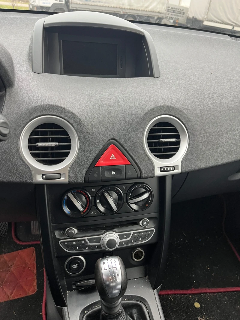 Renault Koleos 2.5i LPG, снимка 8 - Автомобили и джипове - 53237402