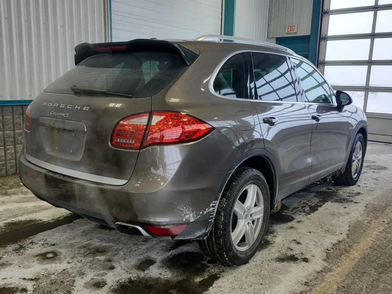 Porsche Cayenne * S HYBRID * ПАНОРАМА * ОТ ПРЕДСТАВИТЕЛСТВО, снимка 3 - Автомобили и джипове - 53305910