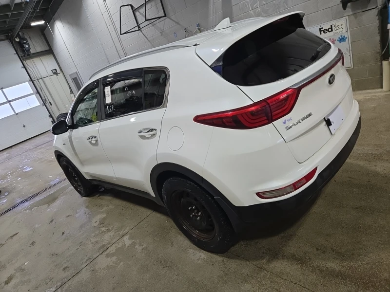 Kia Sportage EX| 4x4| ЕЛ ПАКЕТ| ПОДГРЕВ| | , снимка 4 - Автомобили и джипове - 53535096