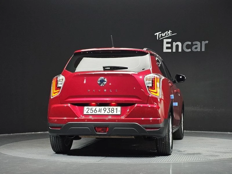 SsangYong Tivoli 1.5 175950 Automatic КРАЙНА ЦЕНА: 13228 EUR !!!РЕА, снимка 4 - Автомобили и джипове - 55968185