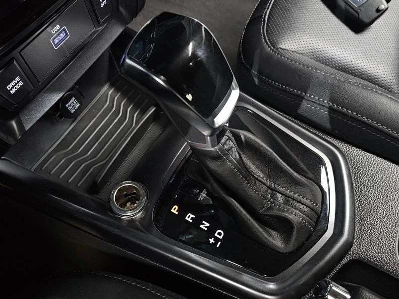 SsangYong Tivoli 1.5 175950 Automatic КРАЙНА ЦЕНА: 13228 EUR !!!РЕА, снимка 9 - Автомобили и джипове - 55968185
