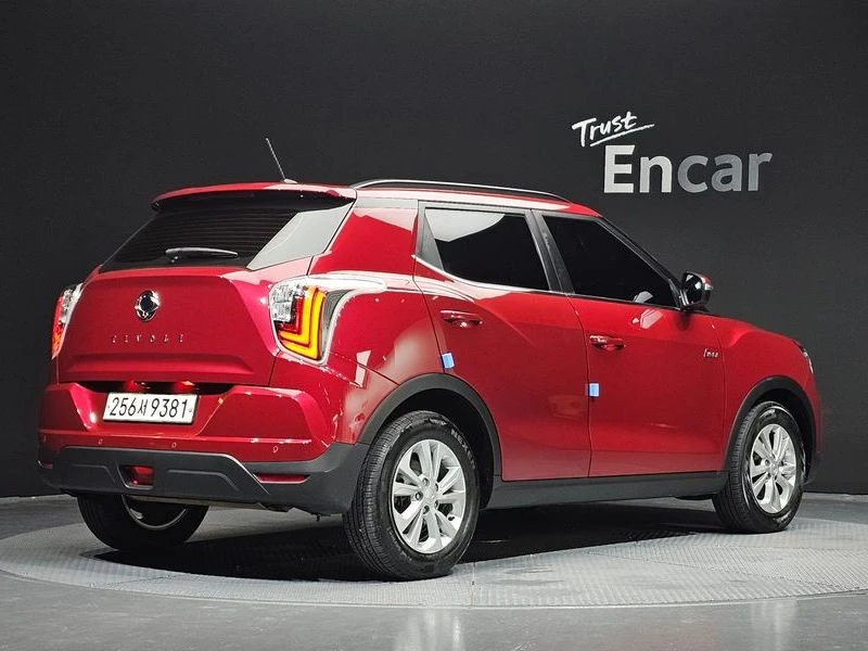 SsangYong Tivoli 1.5 175950 Automatic КРАЙНА ЦЕНА: 13228 EUR !!!РЕА, снимка 2 - Автомобили и джипове - 55968185
