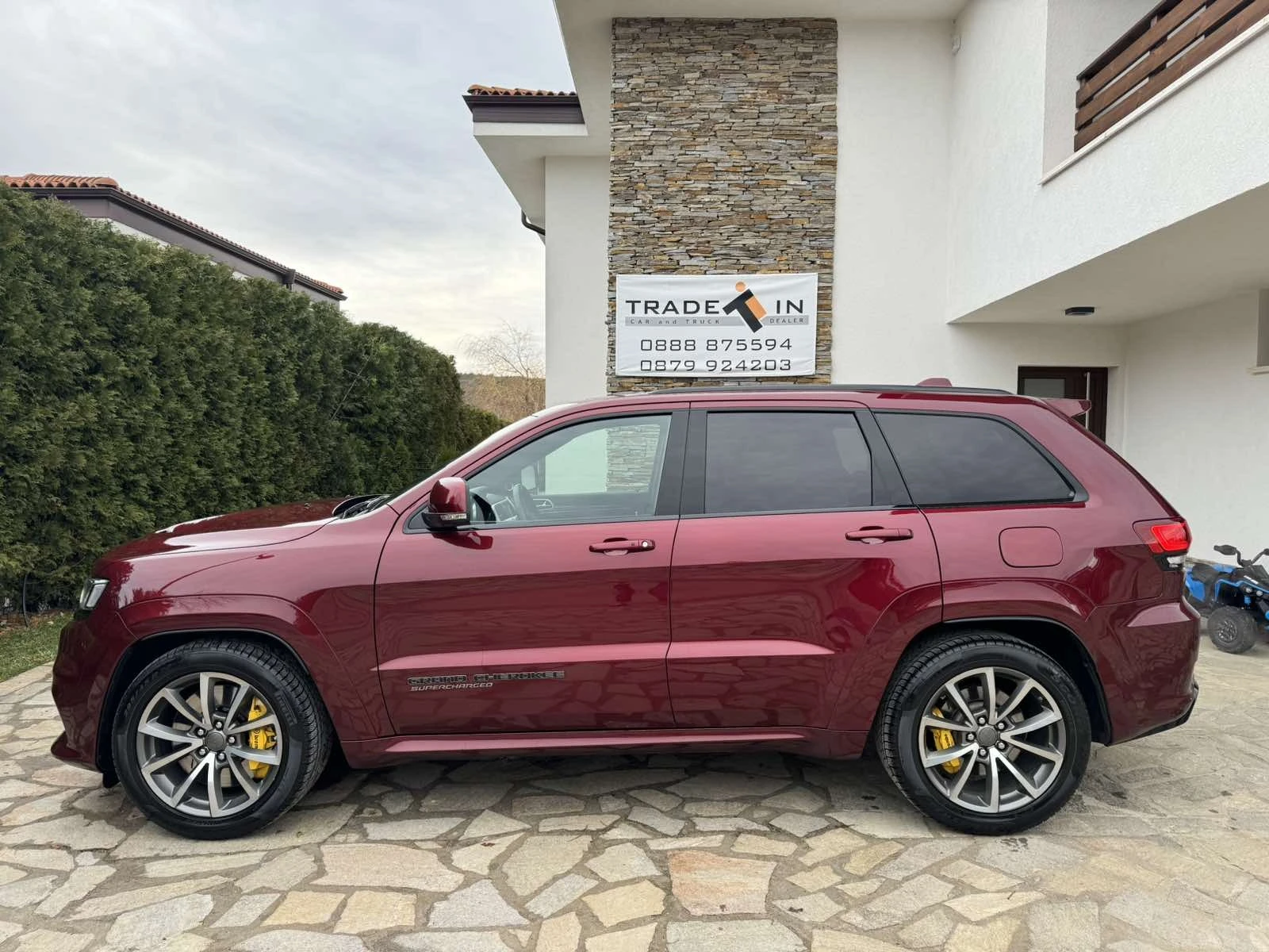 Jeep Grand cherokee TRACKHAWK 6.2L Hemi V8 НАЛИЧЕН - изображение 4