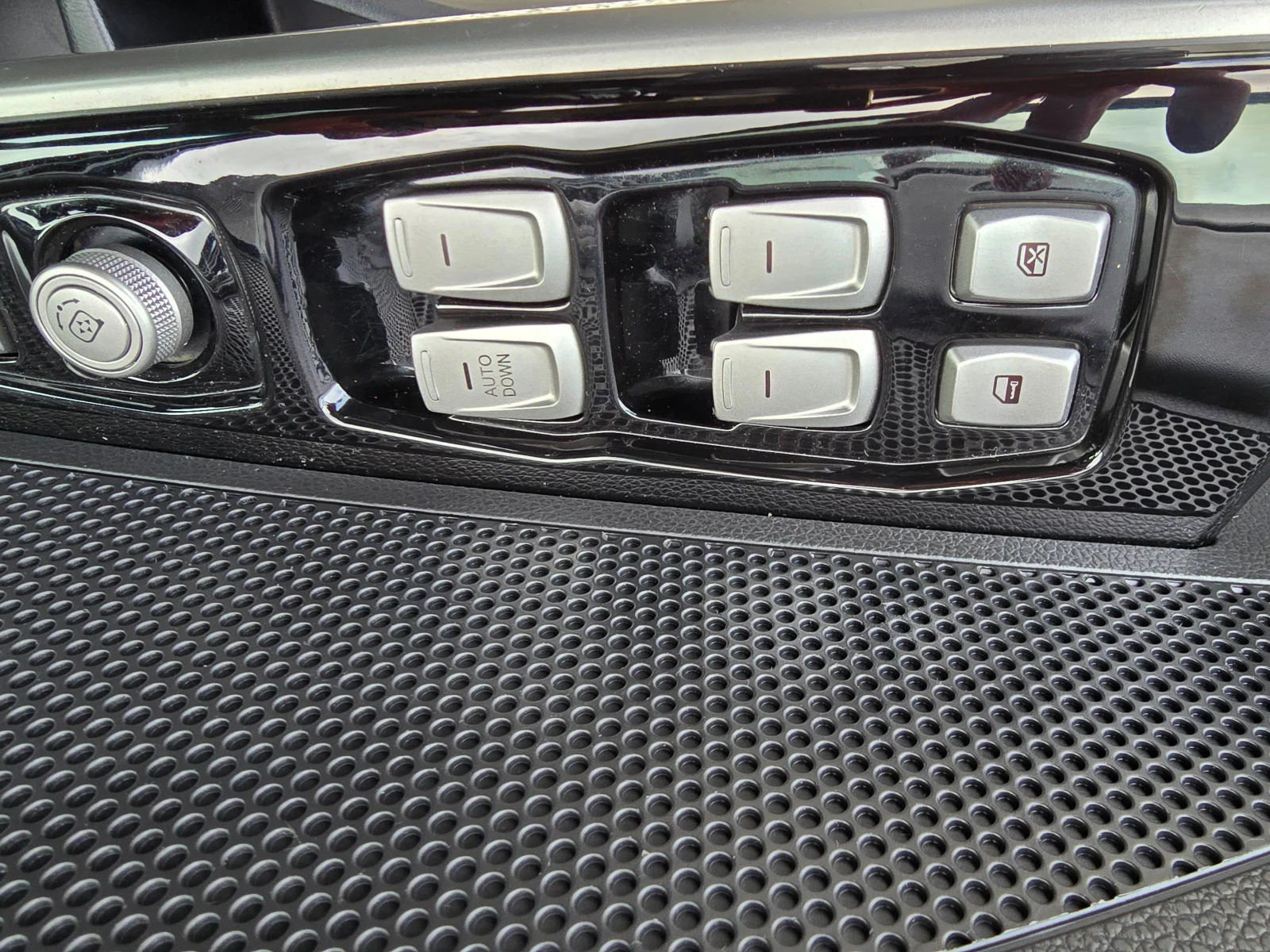 SsangYong Tivoli 1.6XDI-E 6D-6- | Mobile.bg   13