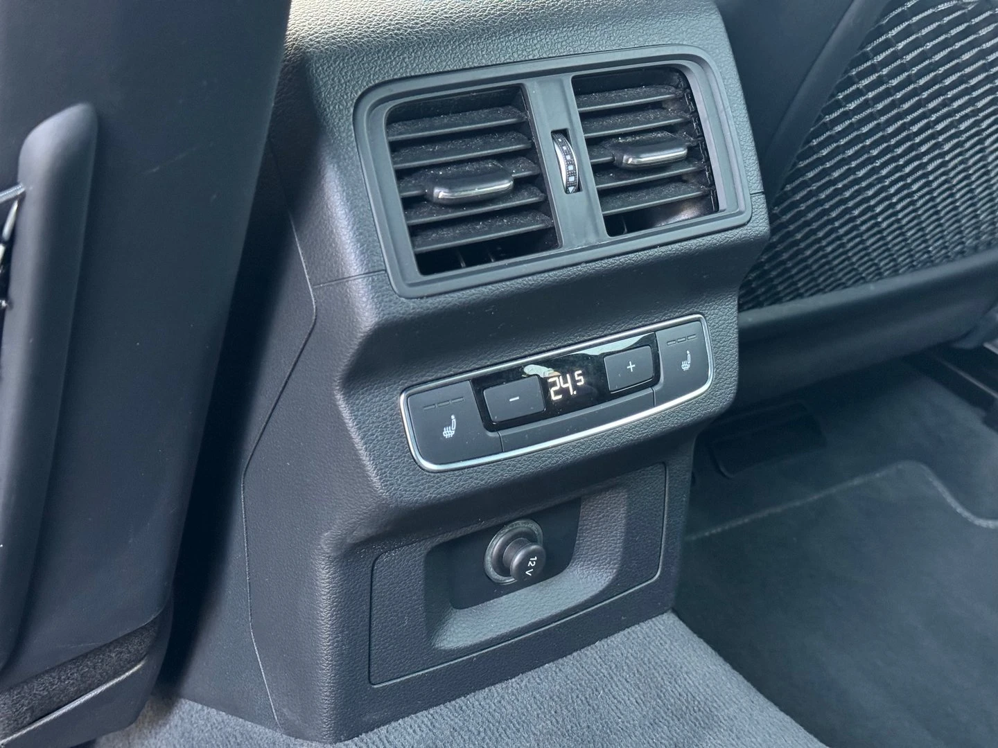 Audi Q5 Sport 45 TDI quattro, снимка 14 - Автомобили и джипове - 52571352