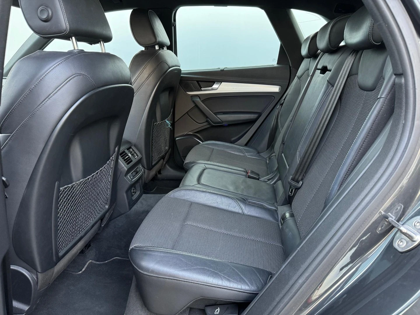 Audi Q5 Sport 45 TDI quattro, снимка 13 - Автомобили и джипове - 52571352