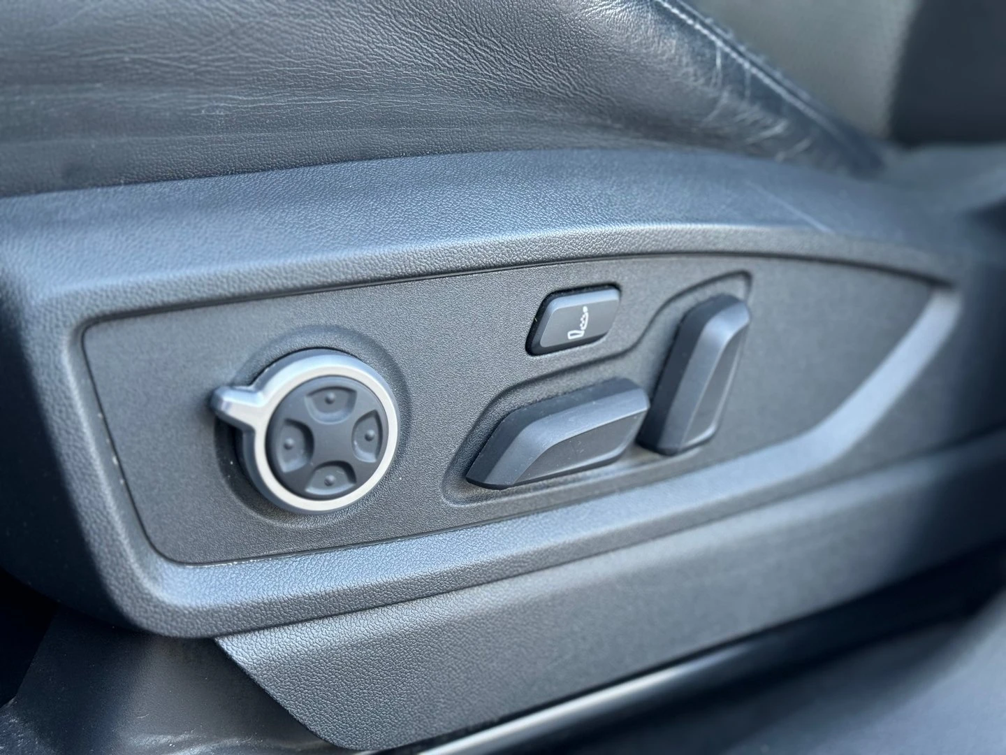 Audi Q5 Sport 45 TDI quattro, снимка 12 - Автомобили и джипове - 52571352