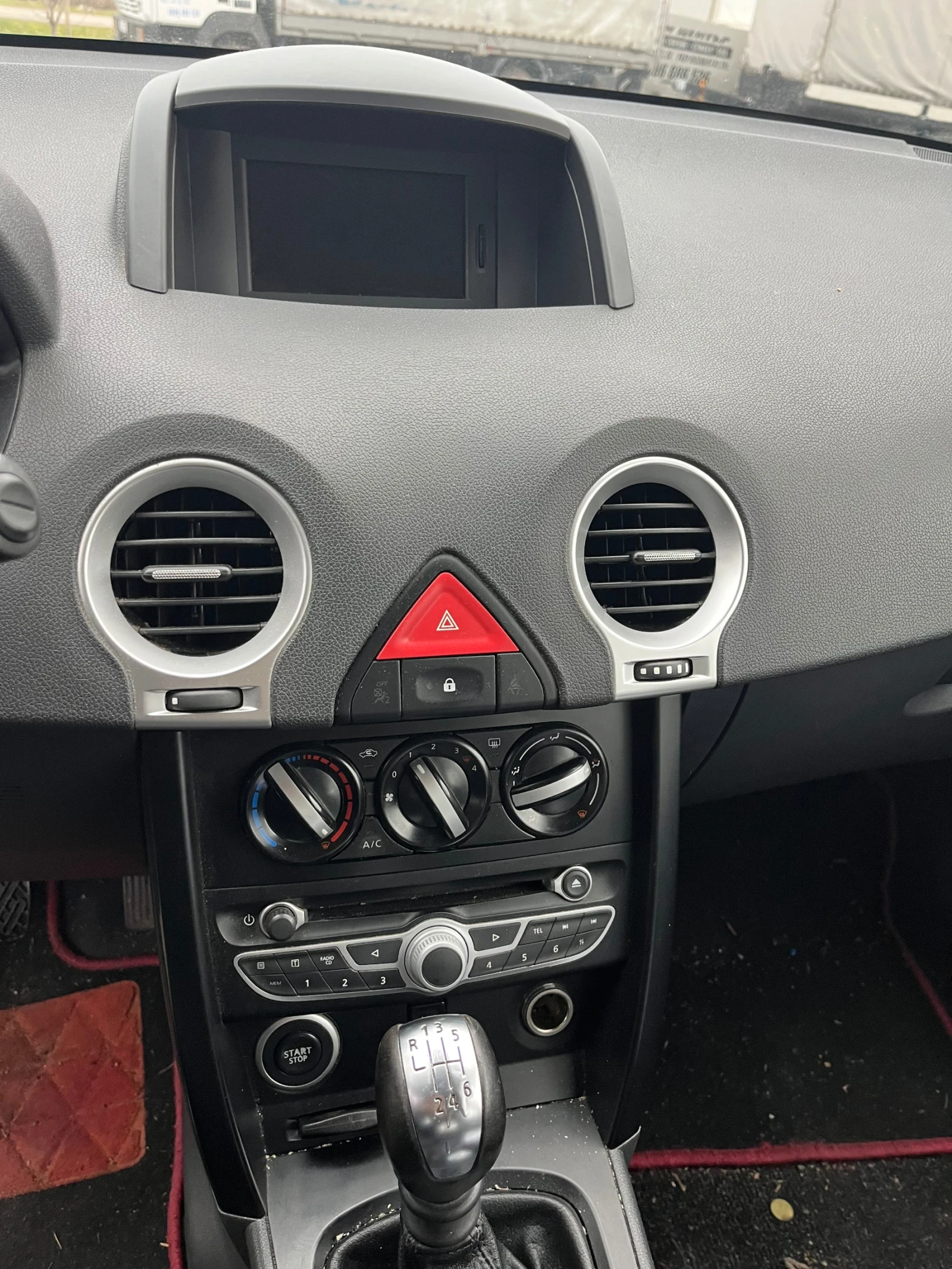 Renault Koleos 2.5i LPG - изображение 8