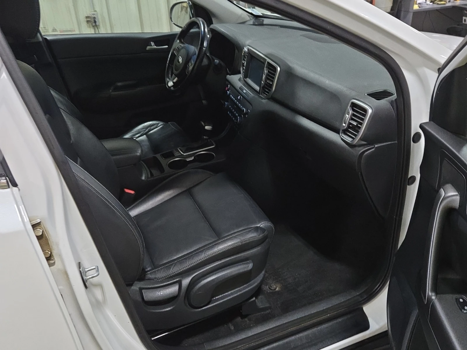 Kia Sportage EX| 4x4| �� �����| �������| |  | Mobile.bg � ����������� 15