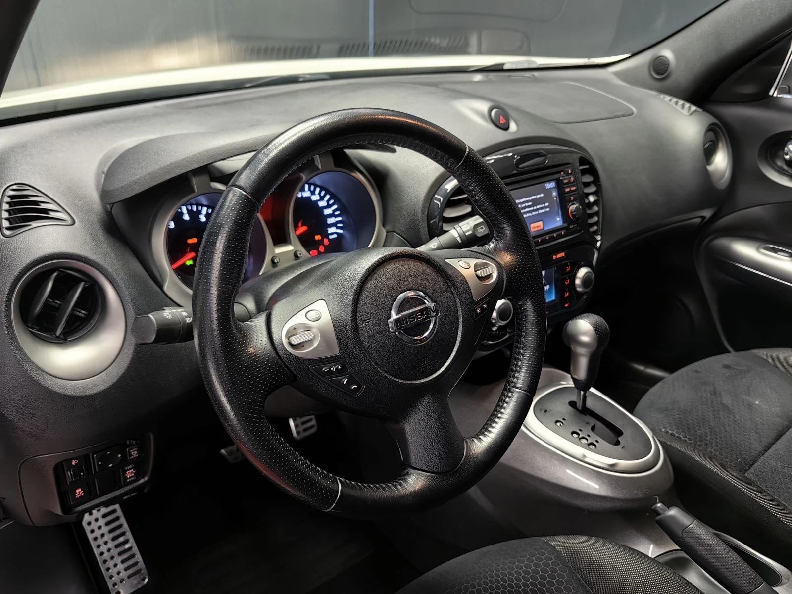 Nissan Juke 1.6* 190PS* 4x4* ��������* �������* SWISS* CAMERA* | Mobile.bg � ����������� 10