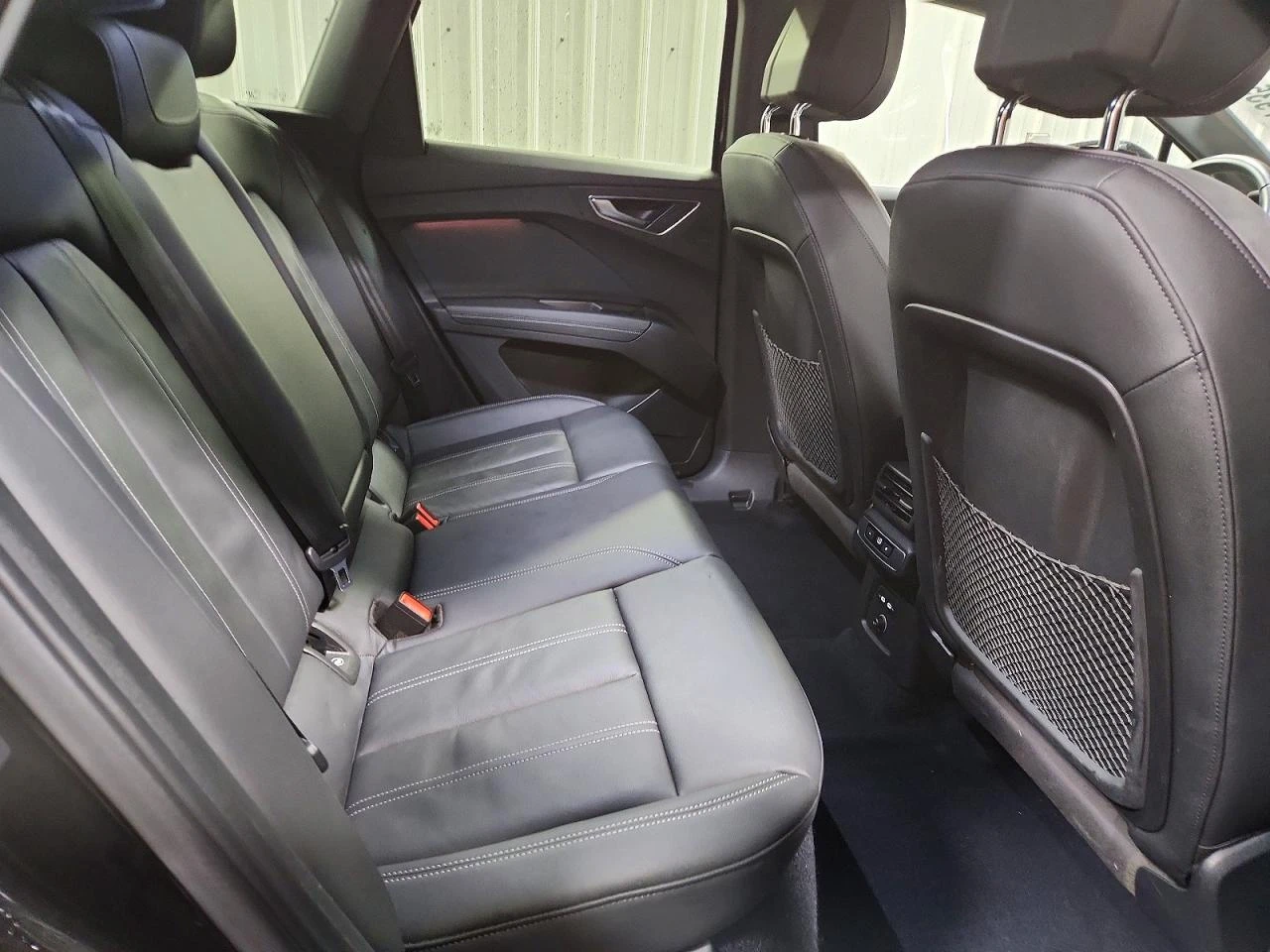 Audi Q4 E-tron Prestige 50 Quattro, снимка 10 - Автомобили и джипове - 54152611