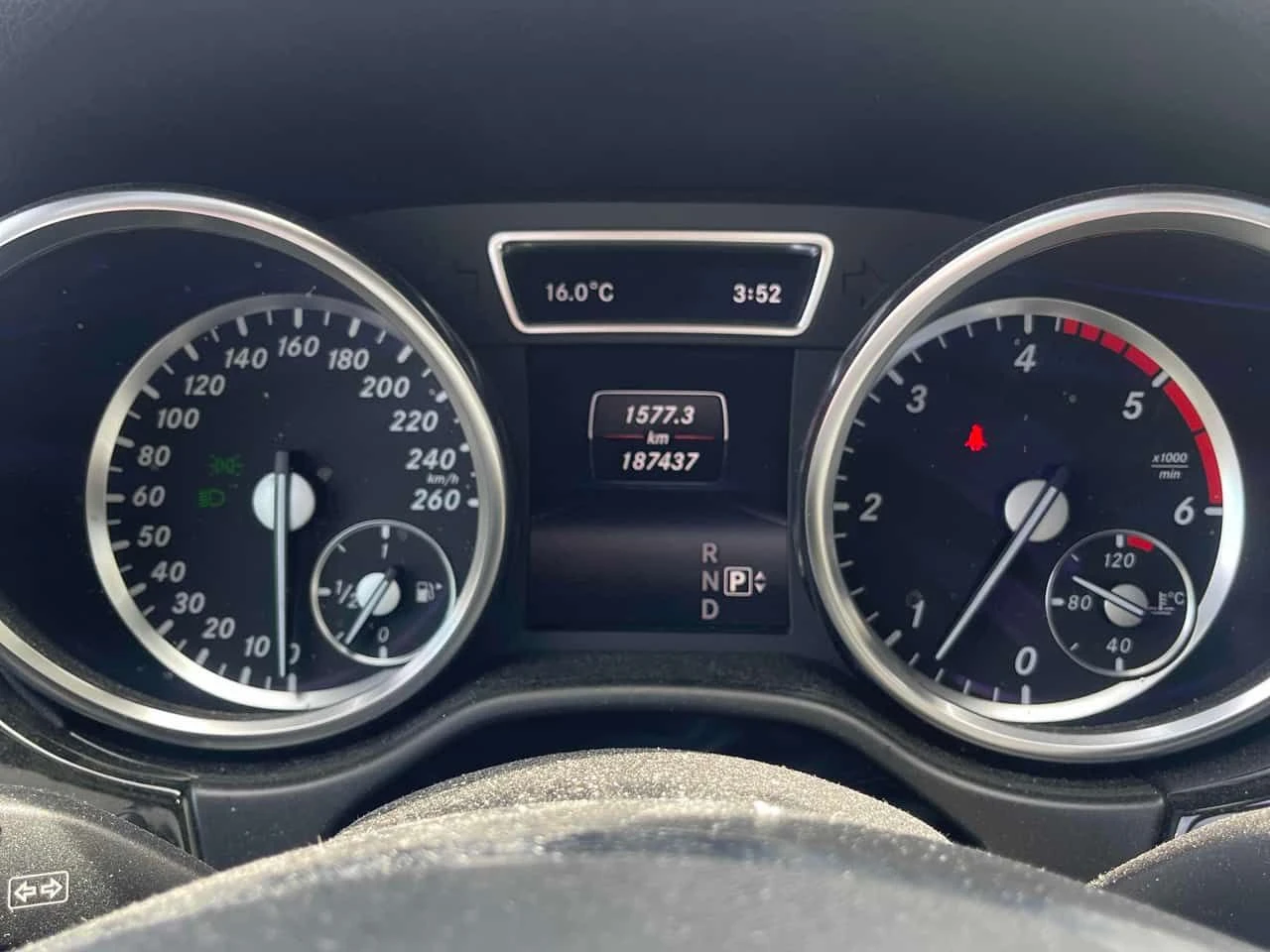 Mercedes-Benz ML 350 BlueTEC  CARFAX, снимка 8 - Автомобили и джипове - 54663217